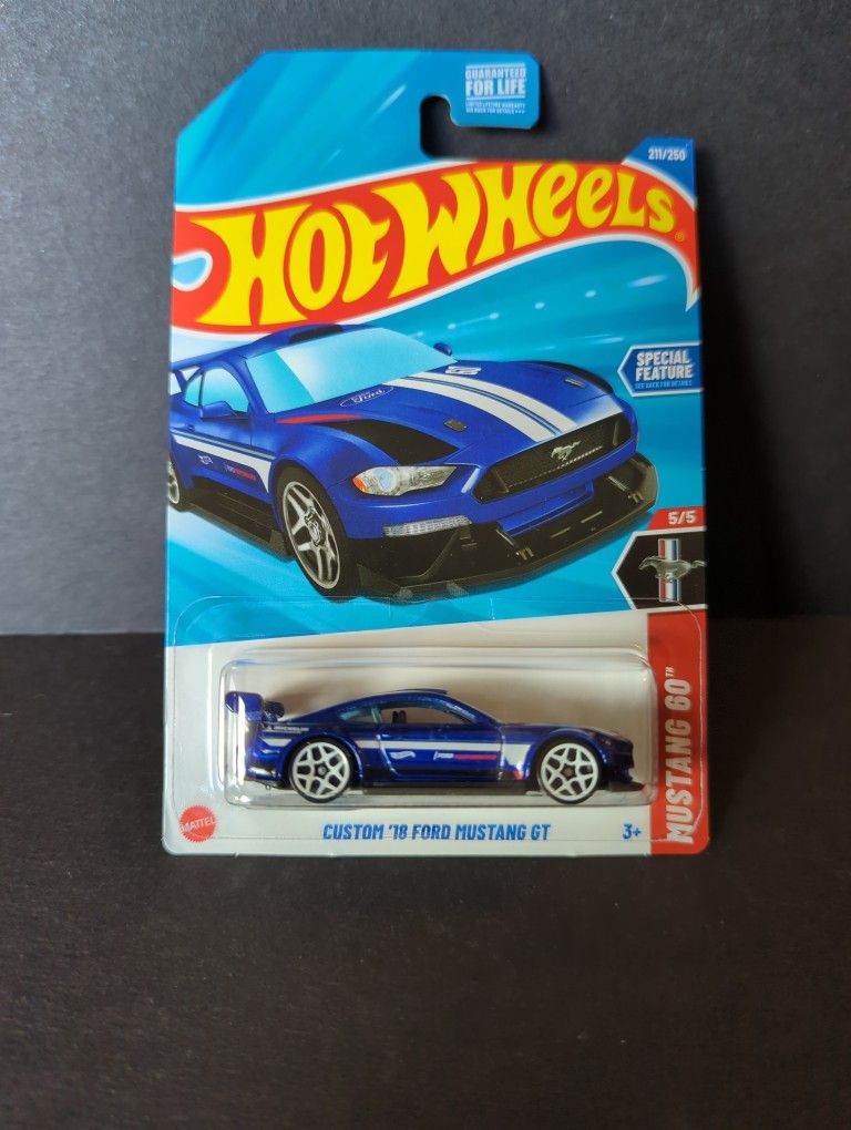 Hot Wheels Mustang 60 Blue Custom '18 Ford Mustang GT