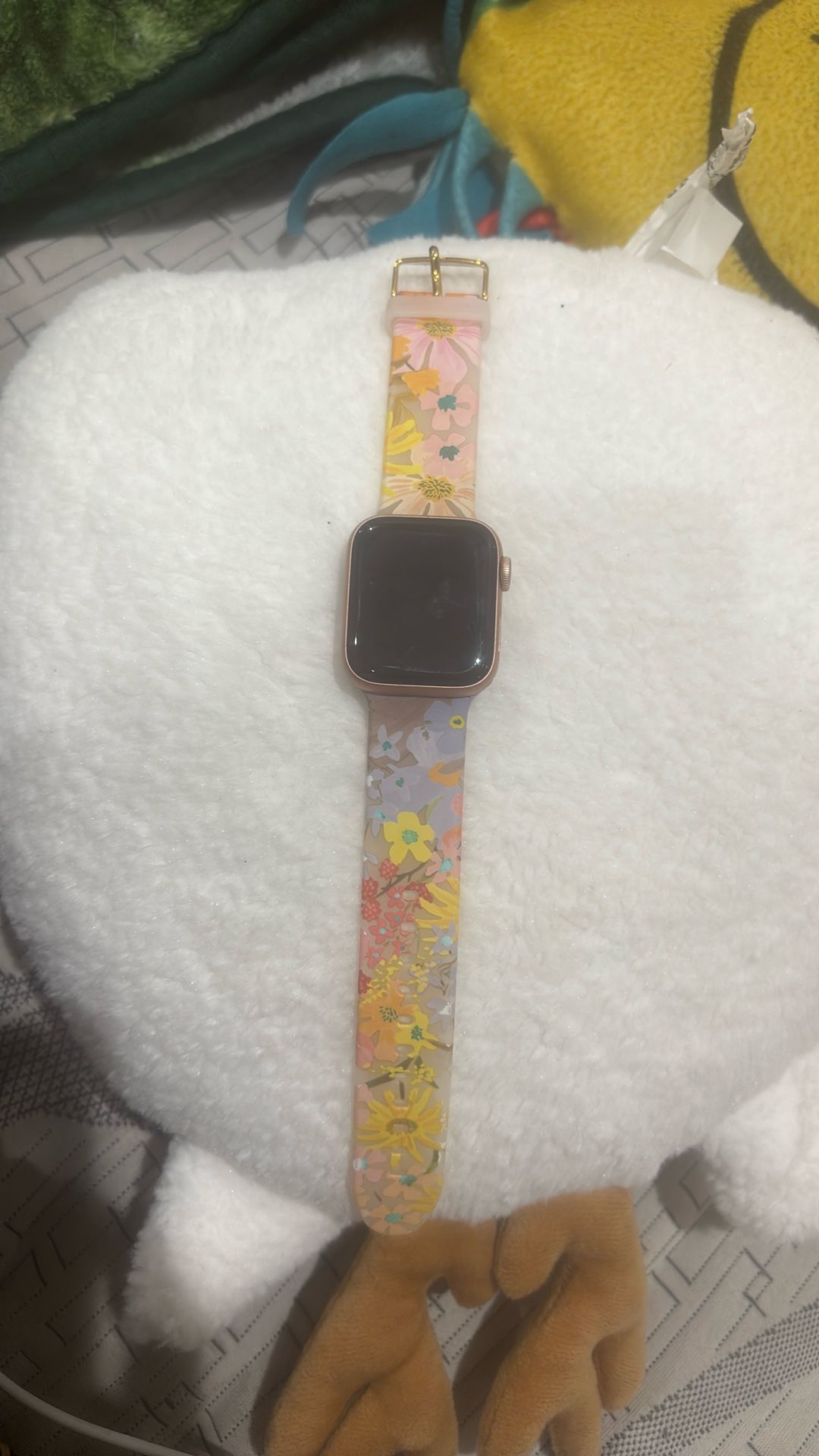 rose Gold Apple Watch Series 5 Ready For Set Up Works Perfectly Fine