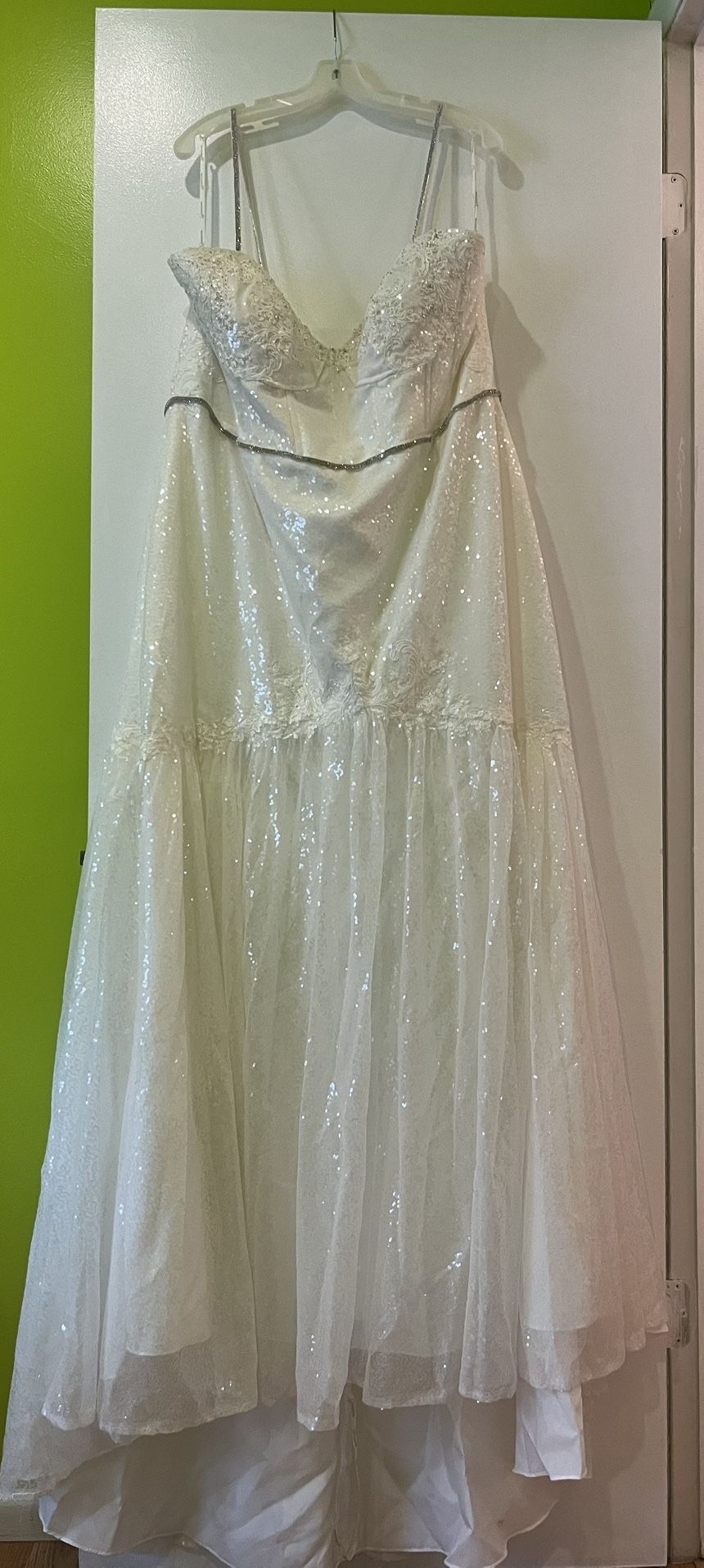Wedding Dress/Size 24W