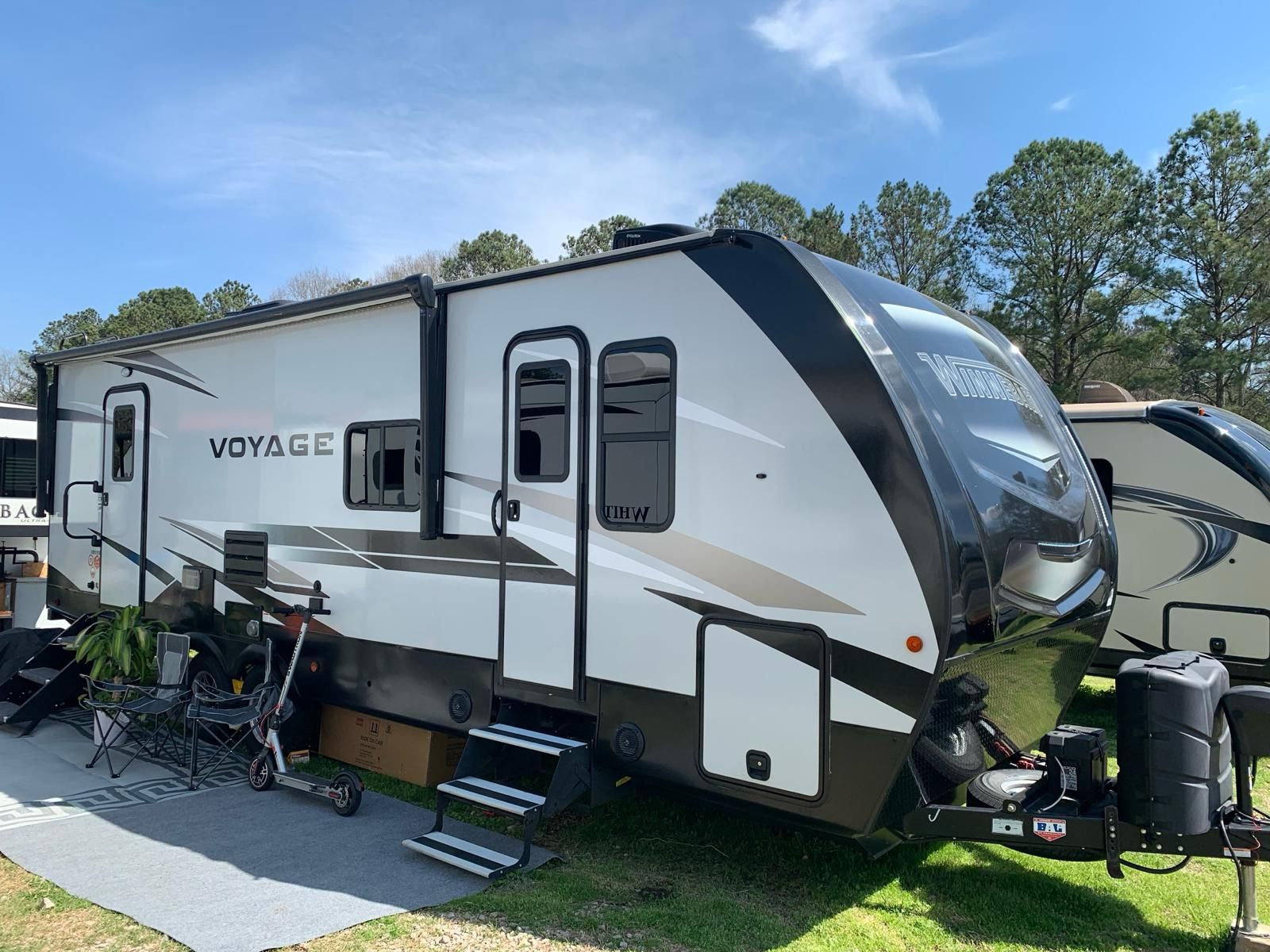 2021 Winnebago Voyage 2831RB