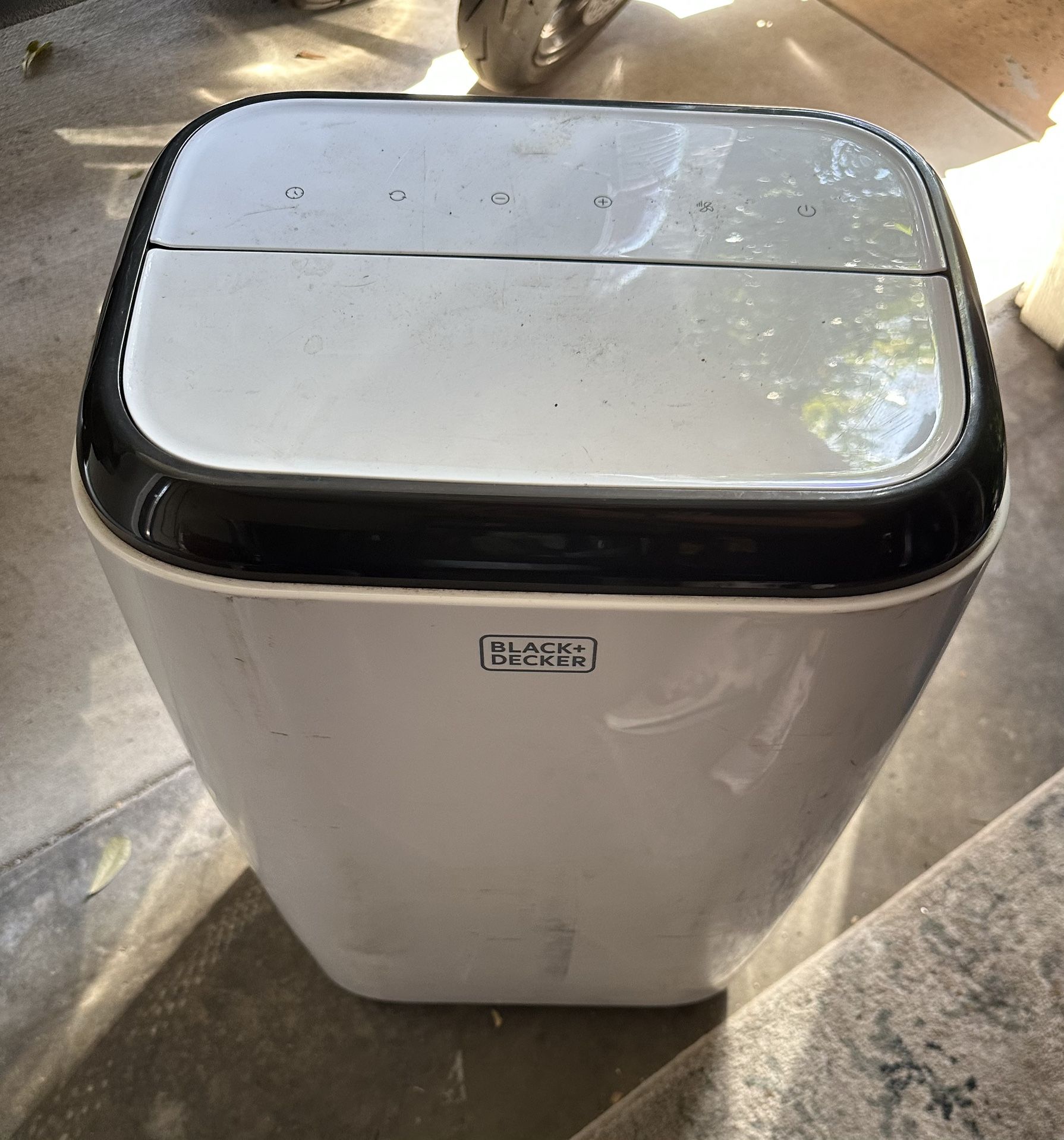 8,000 BTU 4-1 Portable Air Conditioner Cools 350 Sq. Ft. with Heater and Dehumidifier