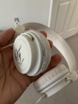Original fake capital headphone