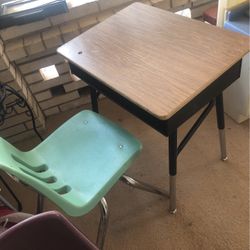 Adjustable  Height Desk And Chair 40