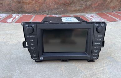 2010–2011 Toyota Prius OEM JBL Radio Navigation Unit AM/FM/CD GPS E7022