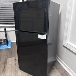 EUASOO KB Compact and Small Refrigerator