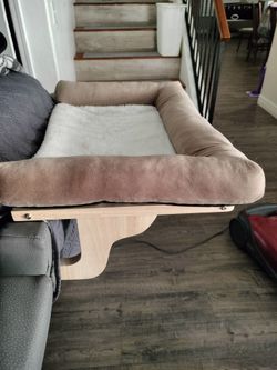 New Cat perch for window sill. Hammock design. 24 wide. Chandler Blvd and 46 st Phoenix 85044