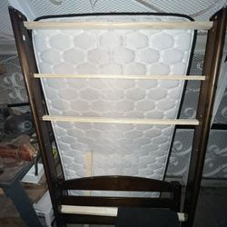 Really Nice Bed Frame Wooden Twin Mattress
