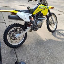 2022 Suzuki DRZ125