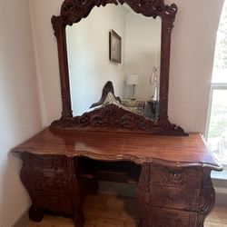 Solid Mohagany Vanity Dresser With Mirror $575