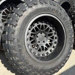 Black Rhino !!!  20 Inch.   Jeep Rubicon !!! 4x4 Wheels !!!