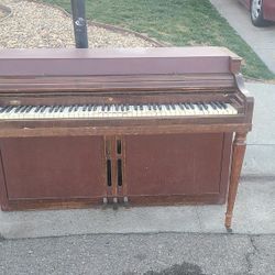 Wurlitzer Piano