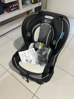 Graco infant car seat