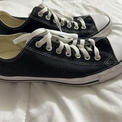 Men’s Black Converse Size 10.5