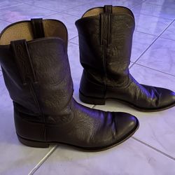 Lucchese Ropers Size 13