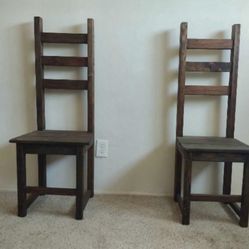 HANDCRAFTED FARMHOUSE STYLE SOLID WOOD LADDER-BACK CHAIRS • set of 4 • Locally handmade by artisan • 