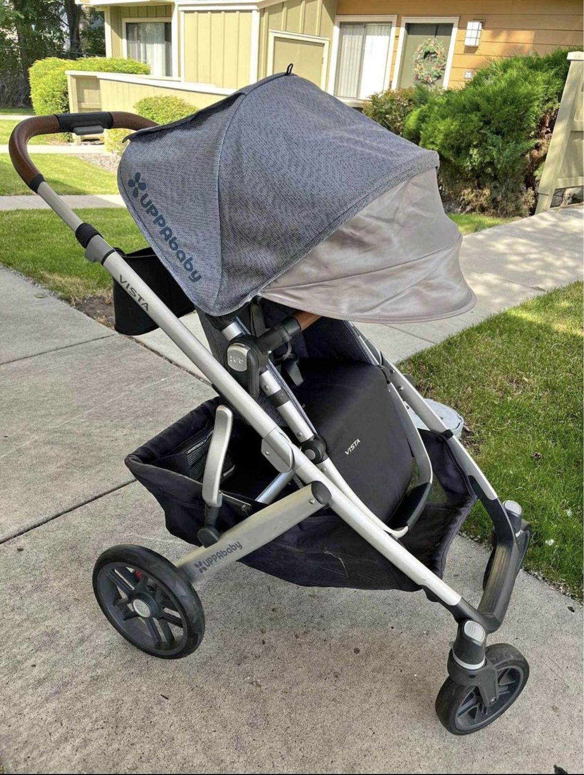 Uppababy Vista Stroller with rumbleseat and bassinet