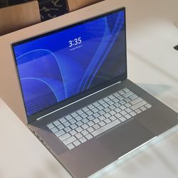 Razer Blade 15 Studio 4K OLED 64GB RAM