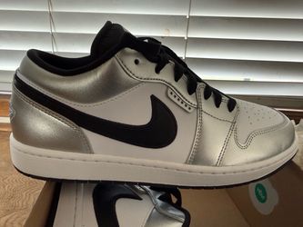 Air Jordan 1 Low Silver Black Sneaker