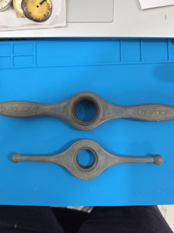 Watch opener