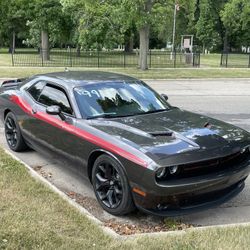 2015 Challenger R/T hood
