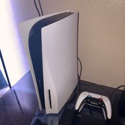 PS5 Disc Edition (Like New)