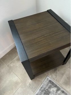 End table