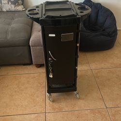 Six layer beauty, roller trolley