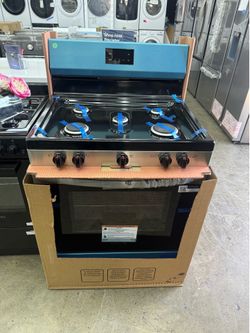 Brand new Frigidaire Stainless Steel 5 burner range stove