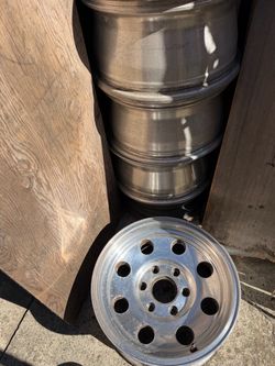 17 inch rims (4 of them)