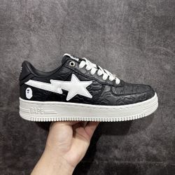 A B.ATHING APE STA 