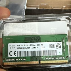 (2) SK hynix 8GB DDR4 3200MHz Laptop RAM (PC4-3200 SO-DIMM)