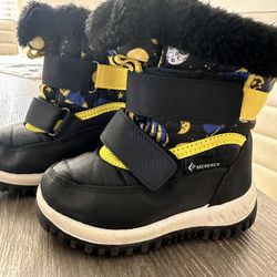 Snow Boots Size 7c Toddler