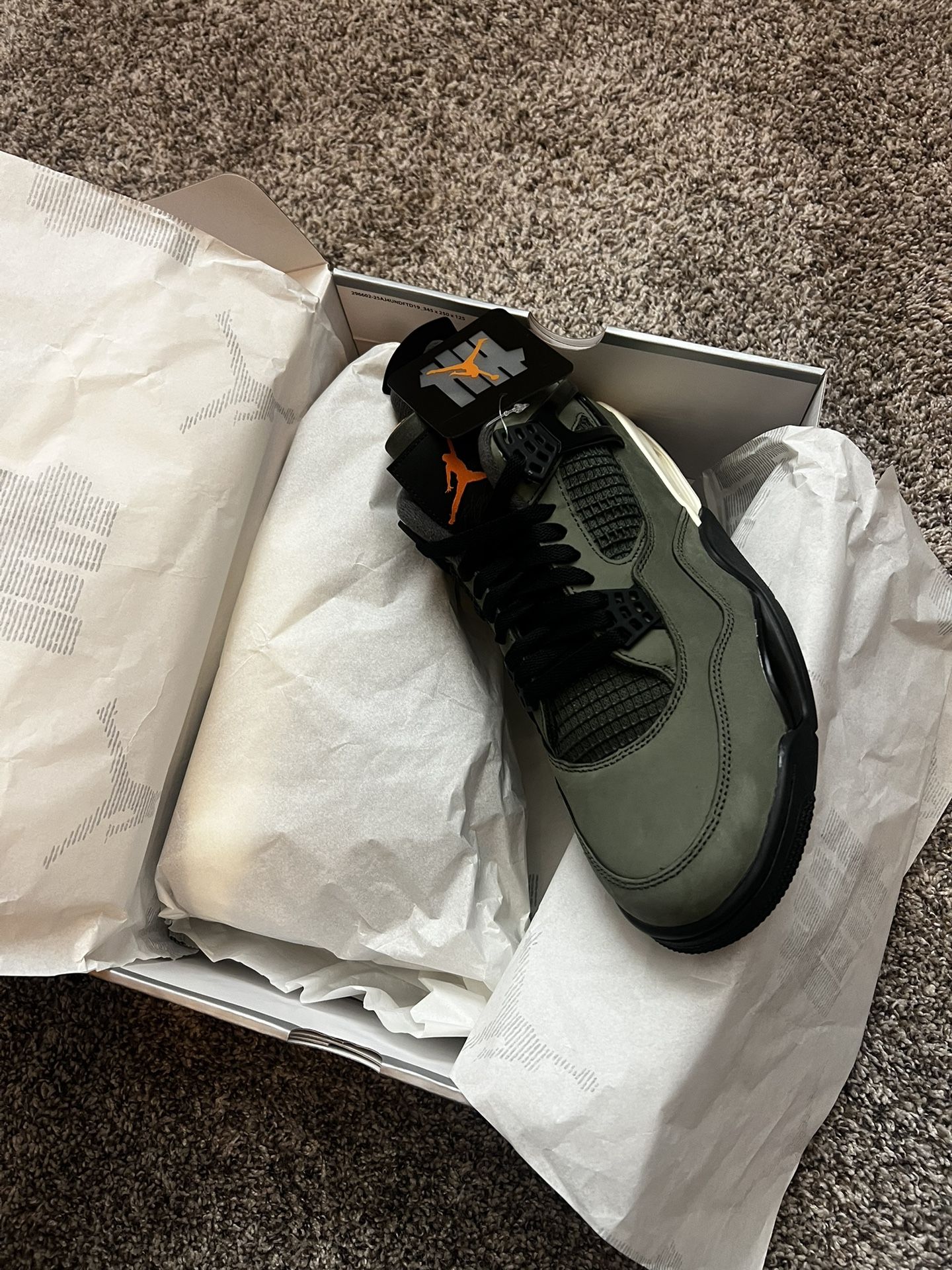 Jordan 4 Undefeated Size 11