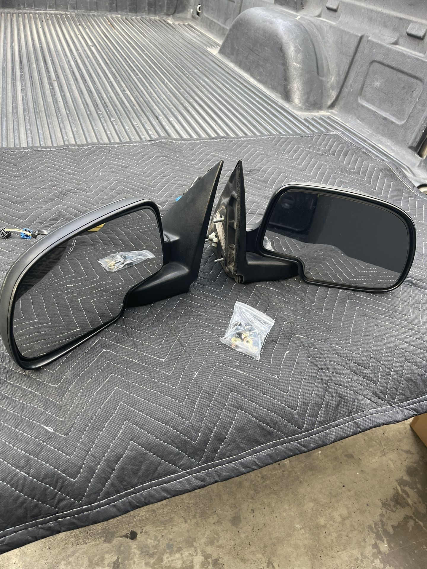Chevy Silverado Power Mirrors