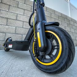 Electric scooter