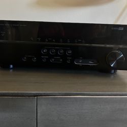 Yamaha Natural Sound AV Receiver Rx-v377 with remote $285 obo