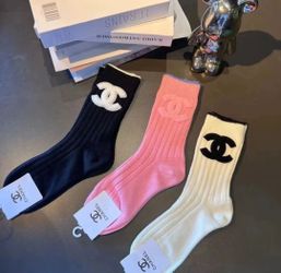 The quality of pure cotton is 100%, comfortable to wear and breathable.