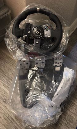 OFFERING 10 DOLLARS OFF DISCOUNT BRAND NEW NO BOX Logitech G920 Racing Wheel with Pedals