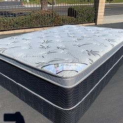 Queen Ortho Bamboo Pillow Top Mattress!•••