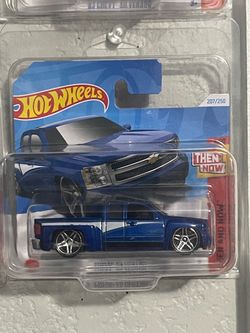 Hot Wheels 08 Silverado Short Carded