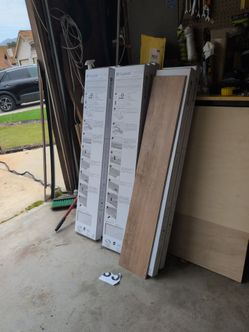 Lifeproof vinyl plank 8 boxes