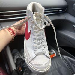 Nike Blazer Size 5.5 