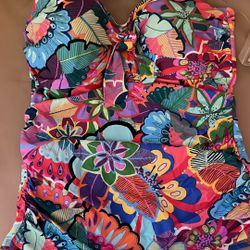 Multicolored Tankini Size 10