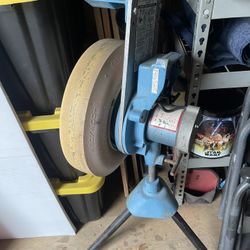 JUGs Pitching Machine