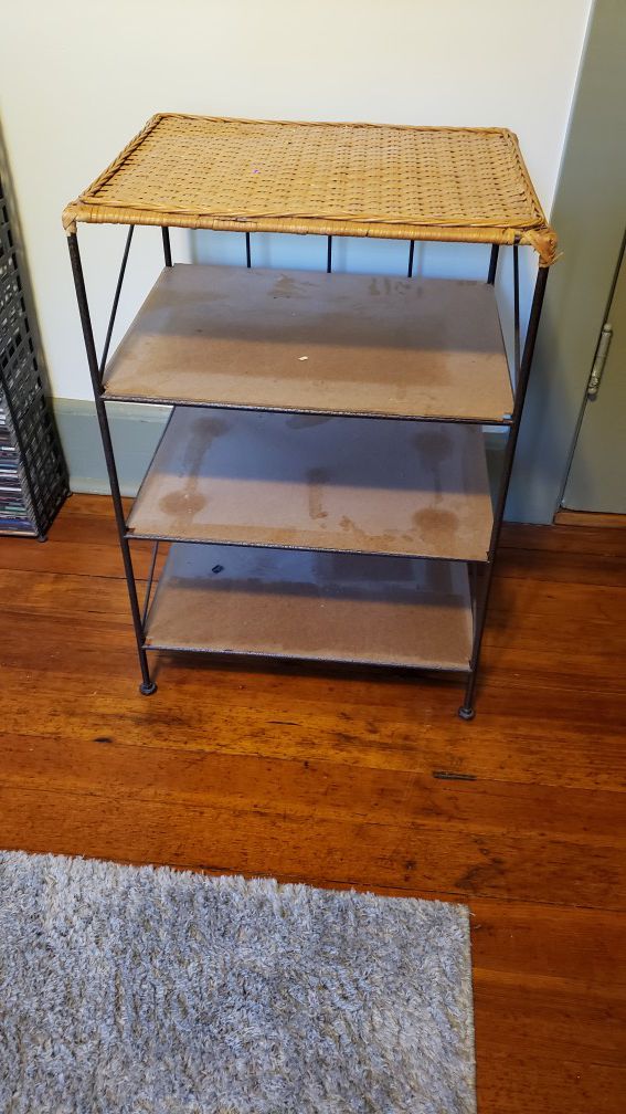Small shelf / rack