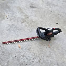 Craftsman 22" Electric Hedge Trimmer (Bushwacker) - Works Great!
​Description:
Craftsman Bushwacker Comfort Action 22-inch electric hedge trimmer (3.0