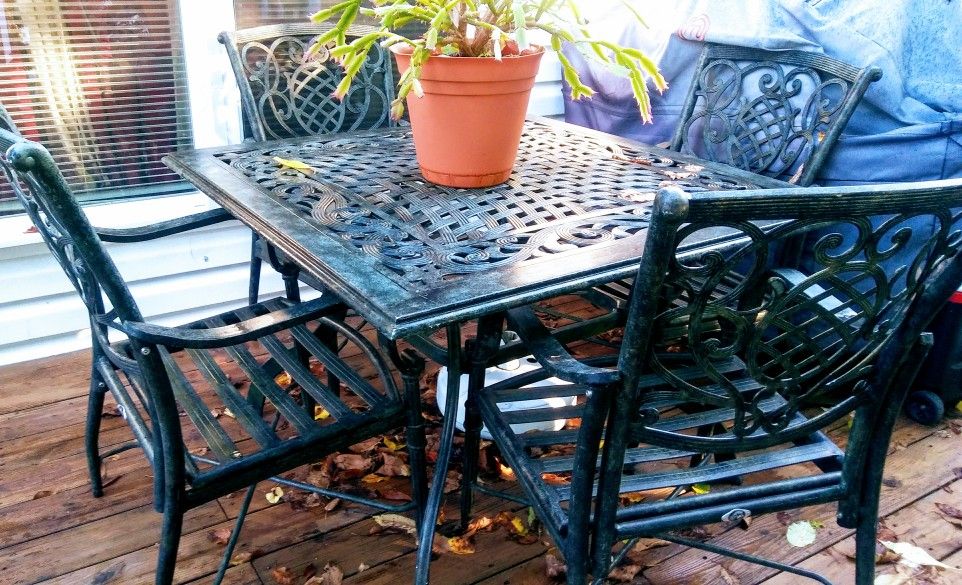 Patio set