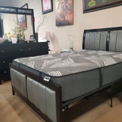 4pc Queen Bedroom Set 