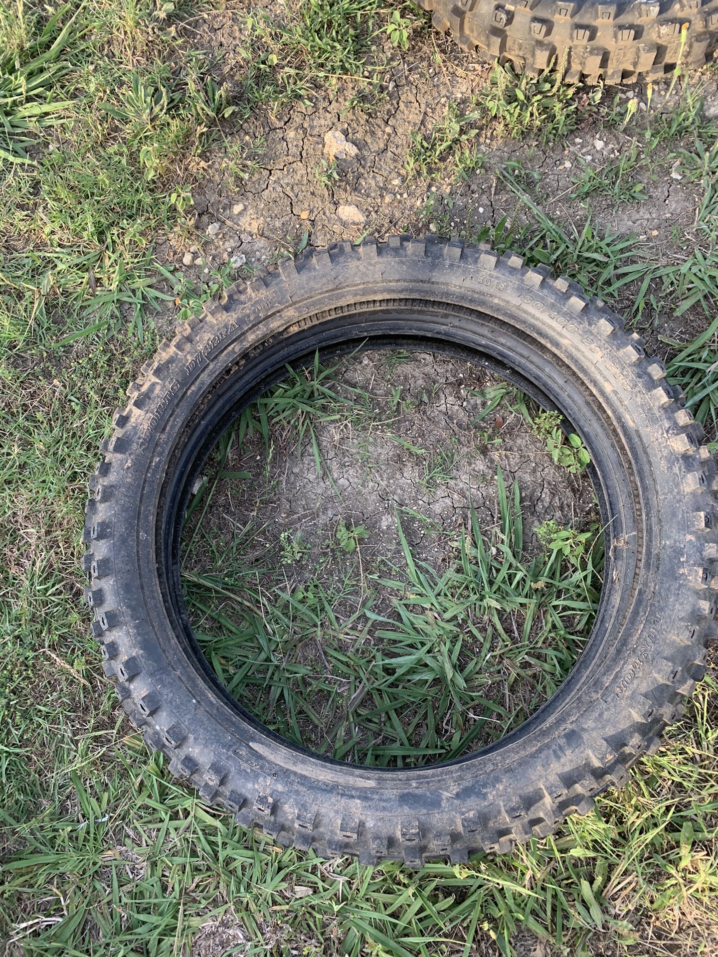 Dunlop 80/100-20 dirt bike tires like new