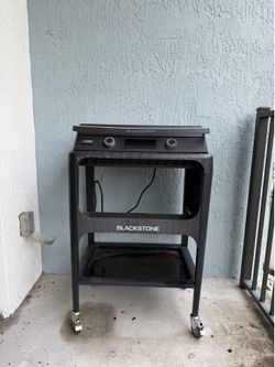 Blackstone ELECTRIC TABLETOP GRIDDLE WITH CART
